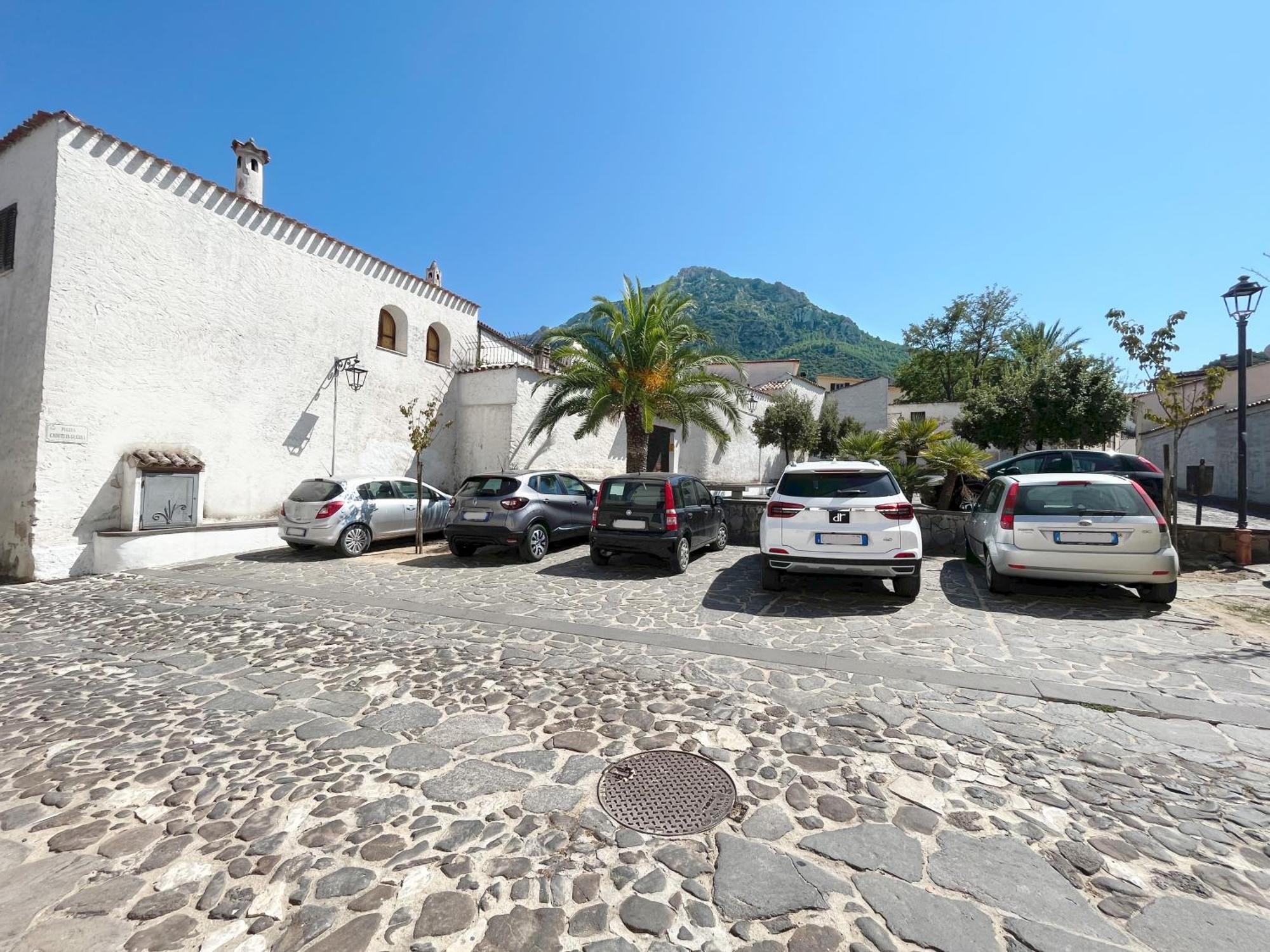 Casa Lia - Independent Apartment In The Gulf Of Orosei Galtellì Exterior foto