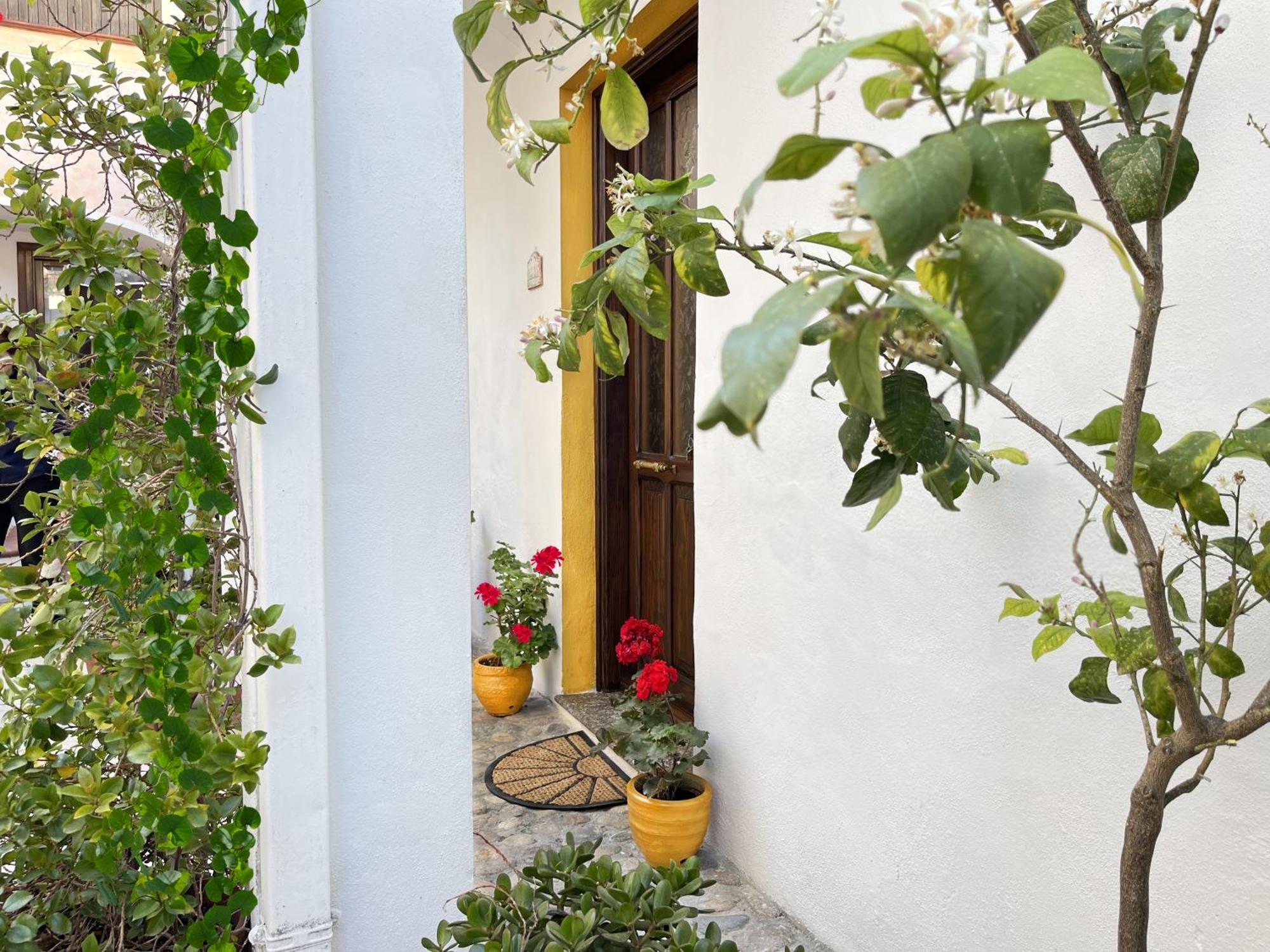 Casa Lia - Independent Apartment In The Gulf Of Orosei Galtellì Exterior foto