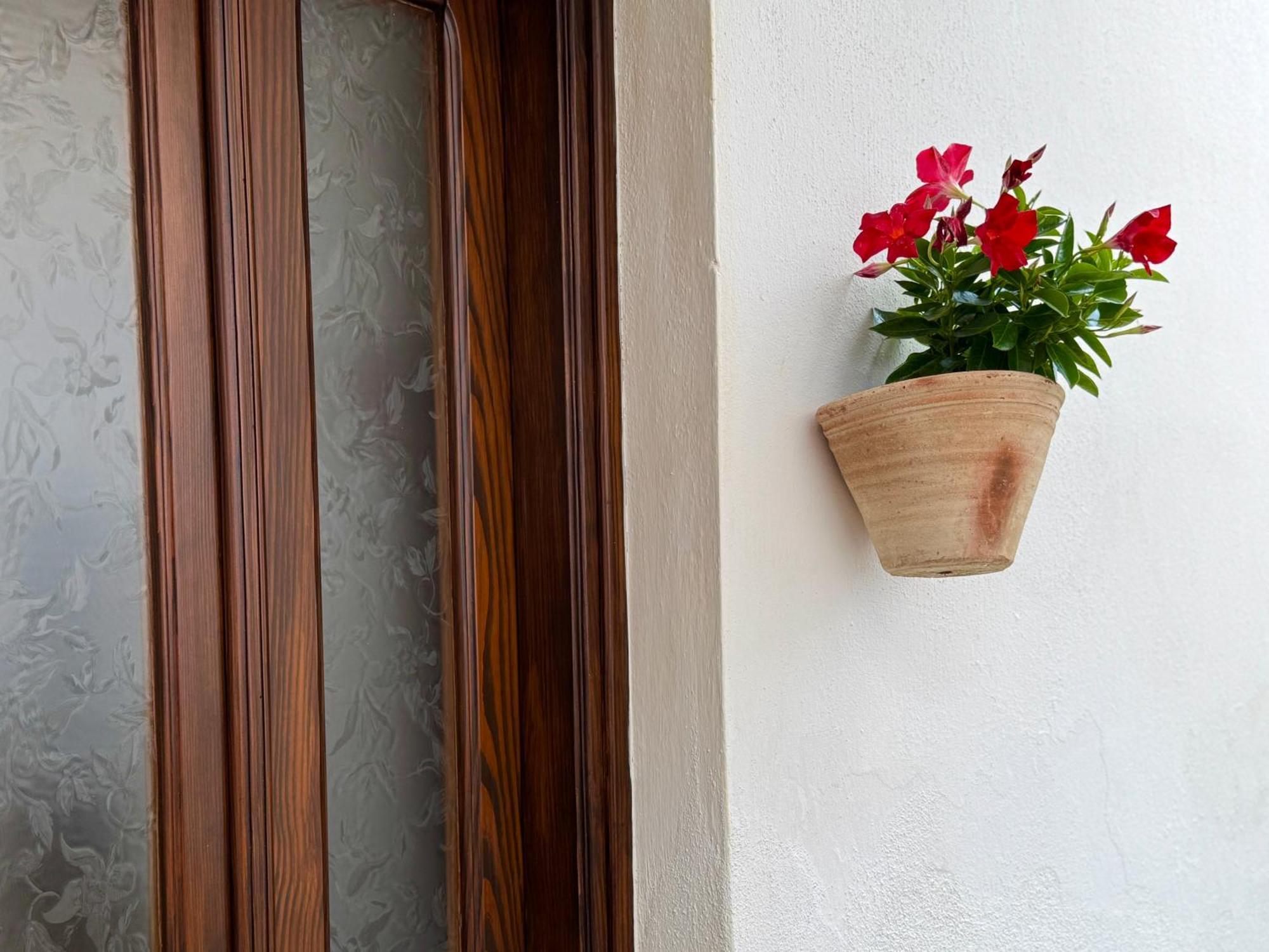 Casa Lia - Independent Apartment In The Gulf Of Orosei Galtellì Exterior foto